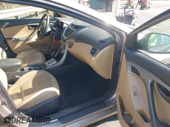 ✅ 2012 Hyundai Elantra GLS • VIN: 5NPDH4AE4CH099540 • Lot: 43642948. Listed on IAAI with 200,117 mi. Free auction sales archive from the USA and detailed vehicle history report at DreamBid. Image 5.
