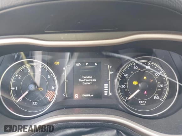 ✅ 2014 Jeep Cherokee Latitude • VIN: 1C4PJMCB5EW151324 • Lot: 43514748. Wystawiony na IAAI z przebiegiem 108 169 mil. Bezpłatny archiwum sprzedaży aukcyjnych z USA i szczegółowy raport historii pojazdu na DreamBid. Zdjęcie 7.