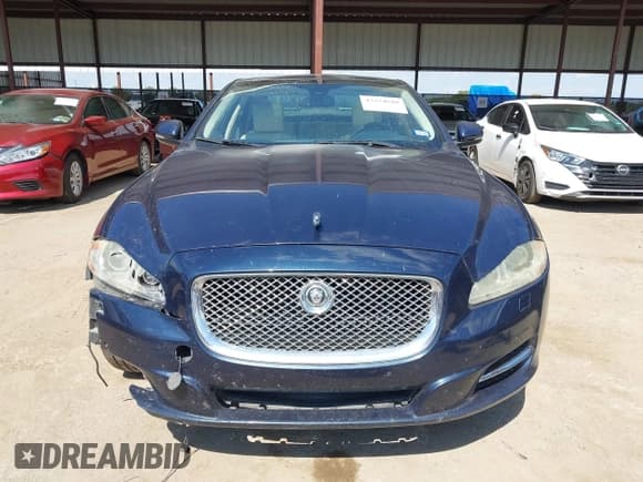 ✅ 2010 Jaguar XJ Supercharged • VIN: SAJWA1GE4AMV00124 • Lot: 43334610. Listed on IAAI with 191,012 mi. Free auction sales archive from the USA and detailed vehicle history report at DreamBid. Image 12.