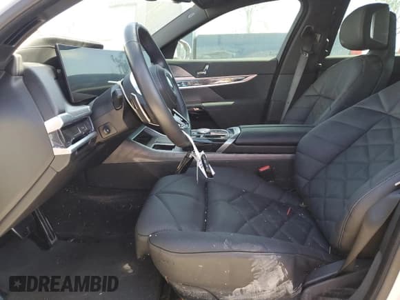 ✅ 2023 BMW 7 Series 740i • VIN: WBA23EH01PCN55188 • Лот: 76453104. Опубликован ранее на Copart с пробегом Не указан. Бесплатный доступ к архиву аукционных продаж из США и подробный отчёт об истории автомобиля на DreamBid. Изображение 7.