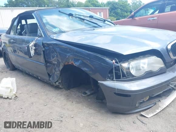 2001 BMW 3 Series 330Ci with VIN WBABS53441JU84309, listed as a IAAI auction lot 42503319 with 160,758 mi miles and . Bid and sale history available at DreamBid. Image 6.