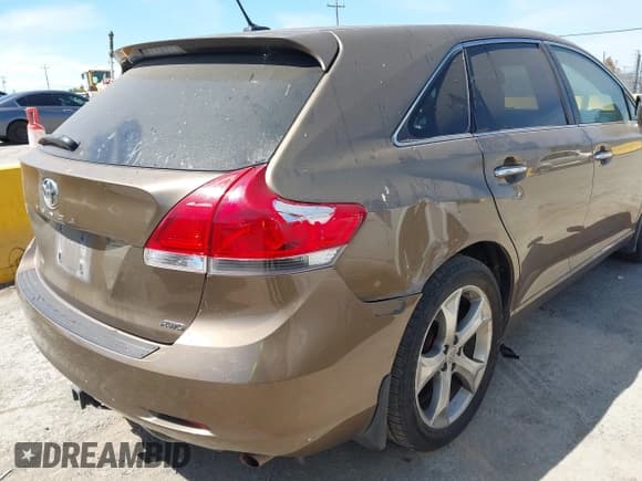 ✅ 2011 Toyota Venza • VIN: 4T3BK3BB3BU059979 • Lot: 43124364. Wystawiony na IAAI z przebiegiem 199 808 mil. Bezpłatny archiwum sprzedaży aukcyjnych z USA i szczegółowy raport historii pojazdu na DreamBid. Zdjęcie 6.