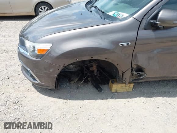 ✅ 2017 Mitsubishi Outlander ES • VIN: JA4AR3AU3HZ014652 • Лот: 42699820. Опубликован ранее на IAAI с пробегом 94 069 миль. Бесплатный доступ к архиву аукционных продаж из США и подробный отчёт об истории автомобиля на DreamBid. Изображение 6.