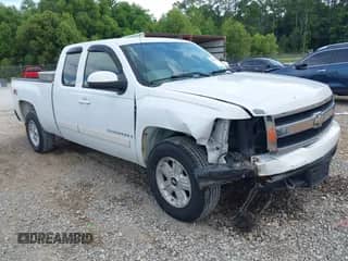 2007 Chevrolet Silverado 1500 1LT z VIN 2GCEK19JX71648543, wystawiony jako IAAI lot #42964893 z przebiegiem 211 990 mil mil oraz . Historia ofert i sprzedaży dostępna na DreamBid. Obrazek 1.