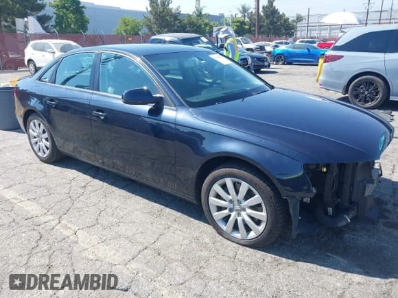 ✅ 2013 Audi A4 Premium • VIN: WAUBFAFLXDN011950 • Lot: 42998648. Wystawiony na IAAI z przebiegiem 92 133 mil. Bezpłatny archiwum sprzedaży aukcyjnych z USA i szczegółowy raport historii pojazdu na DreamBid. Zdjęcie 1.