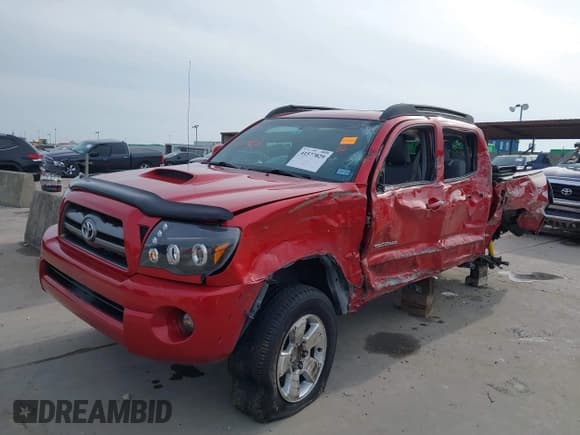 ✅ 2010 Toyota Tacoma PreRunner • VIN: 3TMJU4GN6AM098161 • Lot: 41577029. Listed on IAAI with 144,598 mi. Free auction sales archive from the USA and detailed vehicle history report at DreamBid. Image 23.