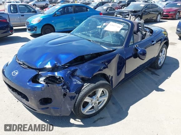 ✅ 2008 Mazda MX-5 Miata Grand Touring • VIN: JM1NC26F780156830 • Lot: 42017749. Wystawiony na IAAI z przebiegiem 80 279 mil. Bezpłatny archiwum sprzedaży aukcyjnych z USA i szczegółowy raport historii pojazdu na DreamBid. Zdjęcie 16.