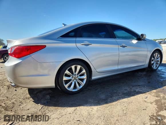 2011 Hyundai Sonata Limited z VIN 5NPEC4ACXBH014426, wystawiony jako Copart lot #87233345 z przebiegiem Nie podano mil oraz Szkoda całkowita • Salvage title. Historia ofert i sprzedaży dostępna na DreamBid. Obrazek 3.