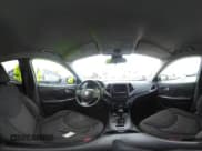 ✅ 2019 Jeep Cherokee Latitude • VIN: 1C4PJMCX2KD342122 • Lot: 43658085. Wystawiony na IAAI z przebiegiem 186 491 mil. Bezpłatny archiwum sprzedaży aukcyjnych z USA i szczegółowy raport historii pojazdu na DreamBid. Zdjęcie 18.