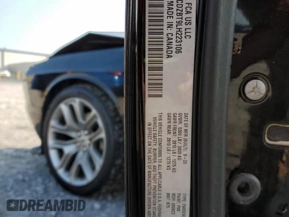 ✅ 2020 Dodge Challenger R/T 50th Anniversary • VIN: 2C3CDZBT9LH223106 • Lot: 60291185. Wystawiony na Copart z przebiegiem 39 190 mil. Bezpłatny archiwum sprzedaży aukcyjnych z USA i szczegółowy raport historii pojazdu na DreamBid. Zdjęcie 12.