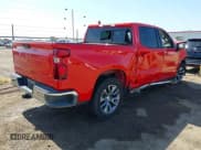 ✅ 2019 Chevrolet Silverado 1500 LT • VIN: 1GCPWCED3KZ157451 • Lot: 42988951. Wystawiony na IAAI z przebiegiem 178 105 mil. Bezpłatny archiwum sprzedaży aukcyjnych z USA i szczegółowy raport historii pojazdu na DreamBid. Zdjęcie 4.
