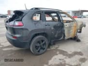 ✅ 2023 Jeep Cherokee Altitude Lux • VIN: 1C4PJMMB9PD102947 • Lot: 41922570. Wystawiony na IAAI z przebiegiem Nie podano. Bezpłatny archiwum sprzedaży aukcyjnych z USA i szczegółowy raport historii pojazdu na DreamBid. Zdjęcie 4.