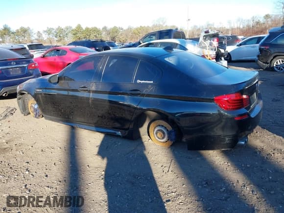 ✅ 2014 BMW M5 • VIN: WBSFV9C50ED097488 • Лот: 41185321. Опубликован ранее на IAAI с пробегом 72 891 миль. Бесплатный доступ к архиву аукционных продаж из США и подробный отчёт об истории автомобиля на DreamBid. Изображение 14.