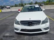 ✅ 2014 Mercedes-Benz C 250 Sport • VIN: WDDGF4HB0EG255701 • Lot: 42213602. Wystawiony na IAAI z przebiegiem 107 102 mil. Bezpłatny archiwum sprzedaży aukcyjnych z USA i szczegółowy raport historii pojazdu na DreamBid. Zdjęcie 12.