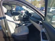 ✅ 2023 Kia Telluride SX • VIN: 5XYP5DGC5PG391139 • Lot: 43376099. Listed on IAAI with 39,790 mi. Free auction sales archive from the USA and detailed vehicle history report at DreamBid. Image 5.