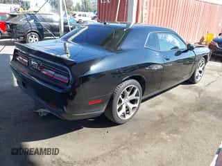 2016 Dodge Challenger SXT Plus z VIN 2C3CDZAG2GH317161, wystawiony jako IAAI lot #43283440 z przebiegiem 75 086 mil mil oraz . Historia ofert i sprzedaży dostępna na DreamBid. Obrazek 4.