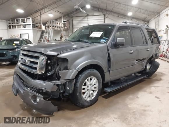 ✅ 2014 Ford Expedition Limited • VIN: 1FMJU1K52EEF37353 • Лот: 41731188. Опубликован ранее на IAAI с пробегом 186 734 миль. Бесплатный доступ к архиву аукционных продаж из США и подробный отчёт об истории автомобиля на DreamBid. Изображение 17.