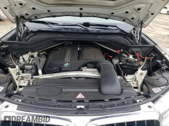 ✅ 2014 BMW X5 xDrive35i • VIN: 5UXKR0C55E0H26533 • Lot: 68391945. Wystawiony na Copart z przebiegiem 159 271 mil. Bezpłatny archiwum sprzedaży aukcyjnych z USA i szczegółowy raport historii pojazdu na DreamBid. Zdjęcie 11.