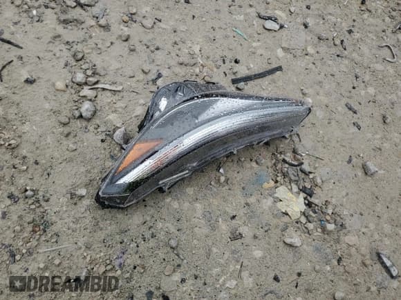 ✅ 2023 Toyota Corolla Cross XLE • VIN: 7MUDAABGXPV060797 • Lot: 55642785. Listed on Copart with 18,293 mi. Free auction sales archive from the USA and detailed vehicle history report at DreamBid. Image 13.