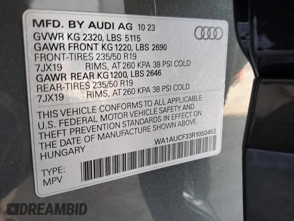 ✅ 2024 Audi Q3 Premium • VIN: WA1AUCF33R1050453 • Лот: 81842925. Опубликован ранее на Copart с пробегом 22 461 миль. Бесплатный доступ к архиву аукционных продаж из США и подробный отчёт об истории автомобиля на DreamBid. Изображение 13.