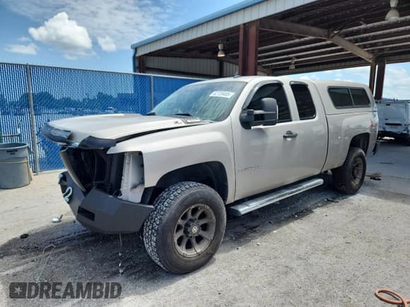 ✅ 2008 Chevrolet Silverado 2500HD 1LT • VIN: 1GCHK29K38E183101 • Lot: 62728485. Wystawiony na Copart z przebiegiem 177 204 mil. Bezpłatny archiwum sprzedaży aukcyjnych z USA i szczegółowy raport historii pojazdu na DreamBid. Zdjęcie 2.