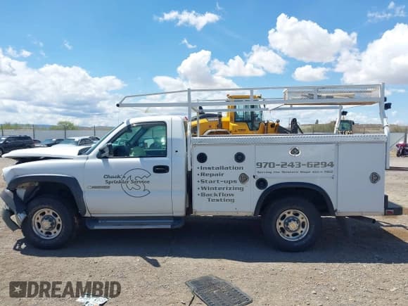 ✅ 2005 Chevrolet Silverado 2500HD Work Truck • VIN: 1GBHC24U55E285764 • Лот: 42167919. Опубликован ранее на IAAI с пробегом 113 960 миль. Бесплатный доступ к архиву аукционных продаж из США и подробный отчёт об истории автомобиля на DreamBid. Изображение 14.