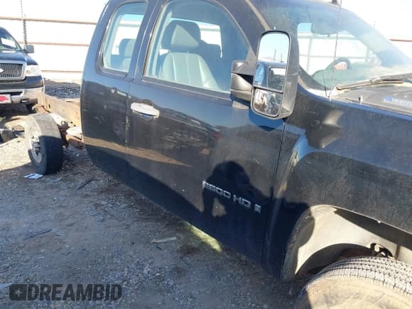 ✅ 2009 Chevrolet Silverado 2500HD • VIN: 1GBHC49K39E158939 • Лот: 41775789. Опубликован ранее на IAAI с пробегом 221 899 миль. Бесплатный доступ к архиву аукционных продаж из США и подробный отчёт об истории автомобиля на DreamBid. Изображение 14.