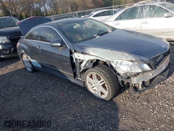 ✅ 2010 Mercedes-Benz E 550 • VIN: WDDKJ7CB9AF032400 • Лот: 42121696. Опубликован ранее на IAAI с пробегом Не указан. Бесплатный доступ к архиву аукционных продаж из США и подробный отчёт об истории автомобиля на DreamBid. Изображение 1.