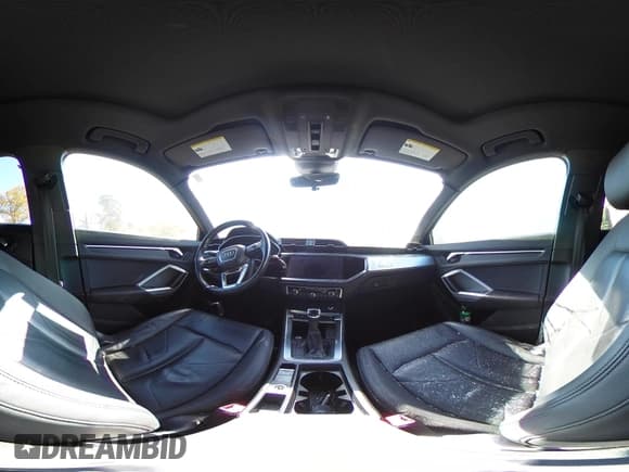 ✅ 2020 Audi Q3 Premium • VIN: WA1AECF39L1022788 • Lot: 40698511. Wystawiony na IAAI z przebiegiem 88 405 mil. Bezpłatny archiwum sprzedaży aukcyjnych z USA i szczegółowy raport historii pojazdu na DreamBid. Zdjęcie 19.