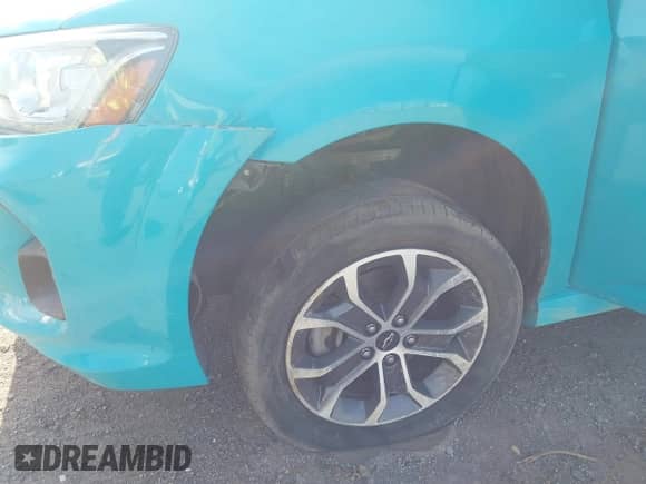 2020 Chevrolet Sonic LT с VIN 1G1JD6SB7L4126940, выставлен на аукционе IAAI как лот 42723410 с пробегом 81 586 миль миль и . История ставок и продаж доступна на DreamBid. Изображение 17.