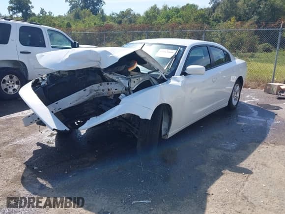 ✅ 2022 Dodge Charger SXT • VIN: 2C3CDXBG5NH264097 • Lot: 43511840. Wystawiony na IAAI z przebiegiem 81 812 mil. Bezpłatny archiwum sprzedaży aukcyjnych z USA i szczegółowy raport historii pojazdu na DreamBid. Zdjęcie 18.