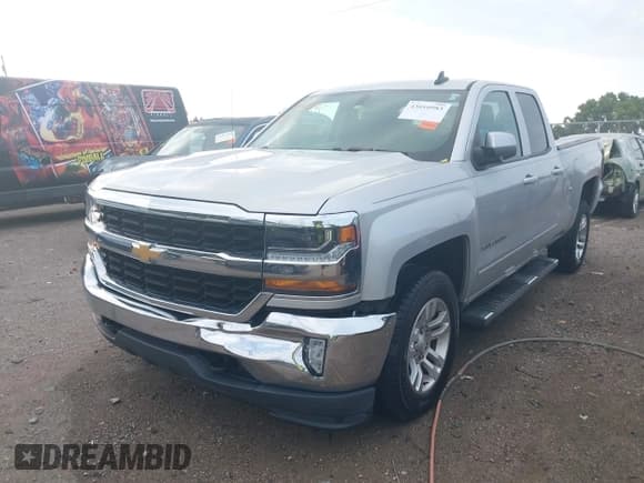 ✅ 2019 Chevrolet Silverado 1500 LT • VIN: 2GCVKPEC5K1158935 • Lot: 43010983. Wystawiony na IAAI z przebiegiem 115 505 mil. Bezpłatny archiwum sprzedaży aukcyjnych z USA i szczegółowy raport historii pojazdu na DreamBid. Zdjęcie 2.