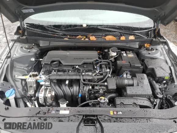 2025 Hyundai Elantra SE z VIN KMHLL4DG8SU991636, wystawiony jako Copart lot #90350975 z przebiegiem 7 084 mil mil oraz Szkoda całkowita • Salvage title. Historia ofert i sprzedaży dostępna na DreamBid. Obrazek 11.