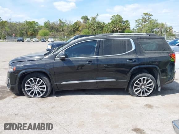 ✅ 2021 GMC Acadia Denali • VIN: 1GKKNPLS0MZ220597 • Lot: 41907954. Wystawiony na IAAI z przebiegiem 29 494 mil. Bezpłatny archiwum sprzedaży aukcyjnych z USA i szczegółowy raport historii pojazdu na DreamBid. Zdjęcie 14.