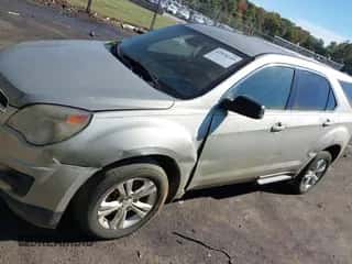 2014 Chevrolet Equinox LS z VIN 2GNALAEKXE6300839, wystawiony jako IAAI lot #43538245 z przebiegiem 112 048 mil mil oraz . Historia ofert i sprzedaży dostępna na DreamBid. Obrazek 6.