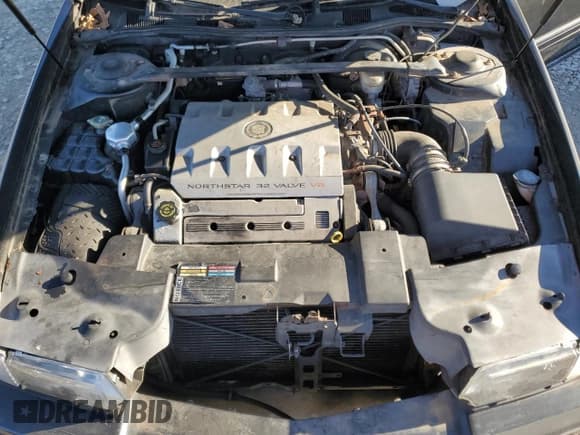 ✅ 2001 Cadillac Eldorado Touring ETC • VIN: 1G6ET12951B102160 • Lot: 85475784. Wystawiony na Copart z przebiegiem 100 181 mil. Bezpłatny archiwum sprzedaży aukcyjnych z USA i szczegółowy raport historii pojazdu na DreamBid. Zdjęcie 11.