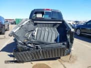 ✅ 2017 Nissan Frontier SV • VIN: 1N6AD0EV7HN715656 • Lot: 43472468. Wystawiony na IAAI z przebiegiem 142 490 mil. Bezpłatny archiwum sprzedaży aukcyjnych z USA i szczegółowy raport historii pojazdu na DreamBid. Zdjęcie 6.