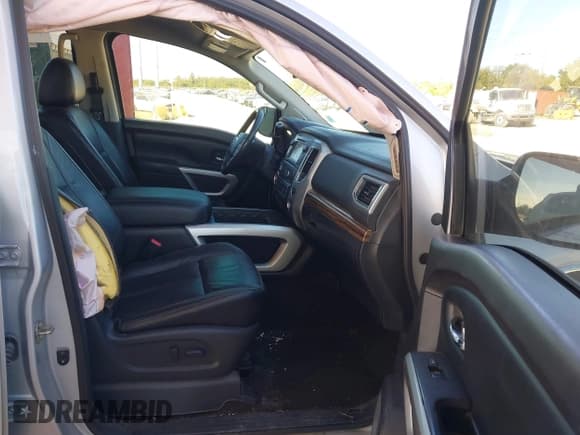 ✅ 2017 Nissan Titan Platinum Reserve • VIN: 1N6AA1E68HN542396 • Lot: 43688877. Listed on IAAI with 124,644 mi. Free auction sales archive from the USA and detailed vehicle history report at DreamBid. Image 5.