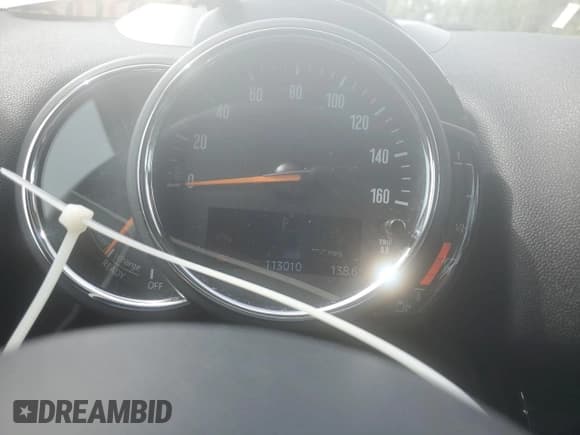 ✅ 2019 MINI Countryman Cooper S E • VIN: WMZYU7C52K3F94747 • Лот: 82133815. Опубликован ранее на Copart с пробегом 113 010 миль. Бесплатный доступ к архиву аукционных продаж из США и подробный отчёт об истории автомобиля на DreamBid. Изображение 9.