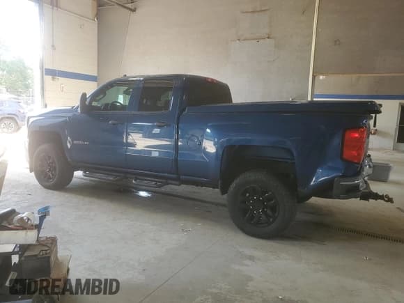 ✅ 2017 Chevrolet Silverado 2500HD Work Truck • VIN: 1GC2KUEGXHZ228255 • Lot: 81296015. Wystawiony na Copart z przebiegiem 87 964 mil. Bezpłatny archiwum sprzedaży aukcyjnych z USA i szczegółowy raport historii pojazdu na DreamBid. Zdjęcie 2.