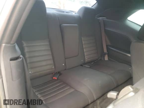 2010 Dodge Challenger SE z VIN 2B3CJ4DV7AH199490, wystawiony jako Copart lot #71583834 z przebiegiem 90 755 mil mil oraz Nie do naprawy • Non repairable. Historia ofert i sprzedaży dostępna na DreamBid. Obrazek 10.