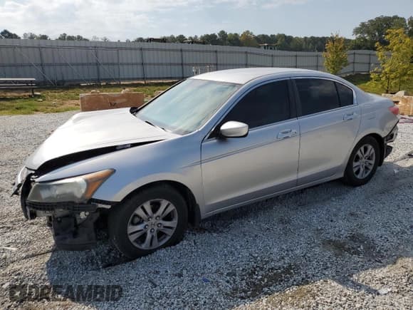 ✅ 2012 Honda Accord SE • VIN: 1HGCP2F65CA181662 • Lot: 81242645. Wystawiony na Copart z przebiegiem 195 659 mil. Bezpłatny archiwum sprzedaży aukcyjnych z USA i szczegółowy raport historii pojazdu na DreamBid. Zdjęcie 1.