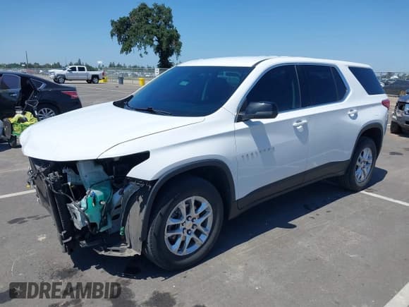 ✅ 2021 Chevrolet Traverse LS • VIN: 1GNERFKW8MJ266373 • Lot: 42170670. Listed on IAAI with 45,457 mi. Free auction sales archive from the USA and detailed vehicle history report at DreamBid. Image 2.