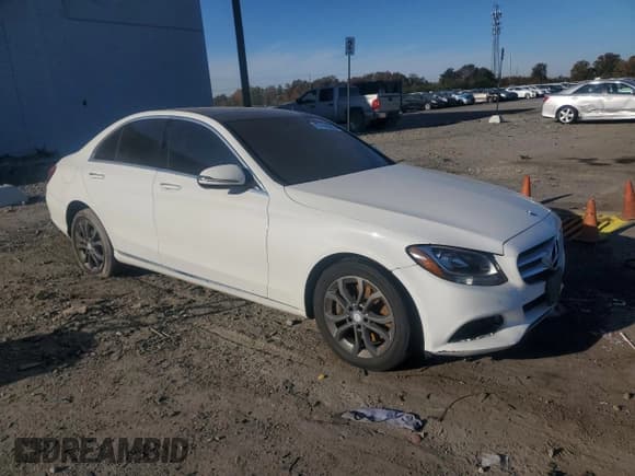 ✅ 2017 Mercedes-Benz C 300 • VIN: 55SWF4KB5HU202729 • Lot: 87404385. Listed on Copart with 198,840 mi. Free auction sales archive from the USA and detailed vehicle history report at DreamBid. Image 4.