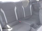 ✅ 2019 Chevrolet Camaro 1LT • VIN: 1G1FB1RS8K0127105 • Lot: 42749879. Wystawiony na IAAI z przebiegiem 43 264 mil. Bezpłatny archiwum sprzedaży aukcyjnych z USA i szczegółowy raport historii pojazdu na DreamBid. Zdjęcie 8.