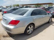 ✅ 2007 Acura RL Technology • VIN: JH4KB16607C001502 • Lot: 43002618. Listed on IAAI with 230,041 mi. Free auction sales archive from the USA and detailed vehicle history report at DreamBid. Image 4.