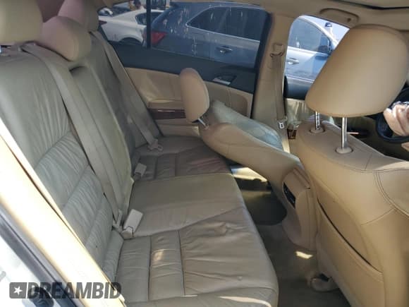 ✅ 2011 Honda Accord EX-L • VIN: 5KBCP3F8XBB004599 • Lot: 71866564. Wystawiony na Copart z przebiegiem 146 365 mil. Bezpłatny archiwum sprzedaży aukcyjnych z USA i szczegółowy raport historii pojazdu na DreamBid. Zdjęcie 11.