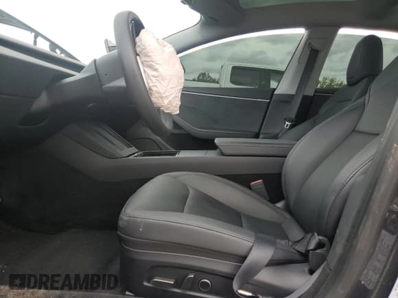 ✅ 2024 Tesla Model 3 Long Range • VIN: 5YJ3E1EB9RF829677 • Lot: 82324355. Wystawiony na Copart z przebiegiem 9 477 mil. Bezpłatny archiwum sprzedaży aukcyjnych z USA i szczegółowy raport historii pojazdu na DreamBid. Zdjęcie 7.