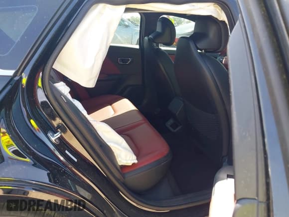 ✅ 2025 Kia K4 GT-Line • VIN: 3KPFW4DE0SE051465 • Lot: 42821498. Listed on IAAI with 1,263 mi. Free auction sales archive from the USA and detailed vehicle history report at DreamBid. Image 8.