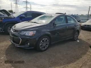 2018 Chevrolet Sonic LT z VIN 1G1JD5SH2J4110351, wystawiony jako Copart lot #71966515 z przebiegiem 158 000 mil mil oraz Szkoda całkowita • Salvage title. Historia ofert i sprzedaży dostępna na DreamBid. Obrazek 1.